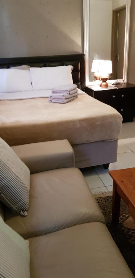 Salas Stay, Midrand Bagian luar foto